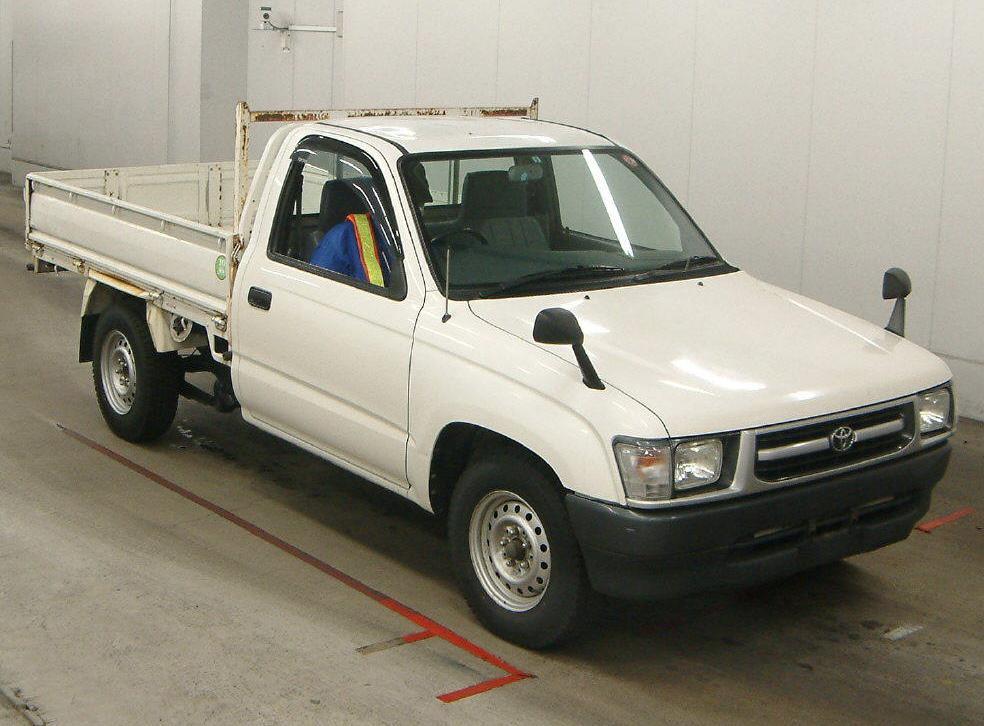 toyota hilux nassau #7