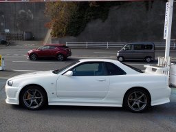 Nissan SKYLINE GT-R V SPEC 2 picture