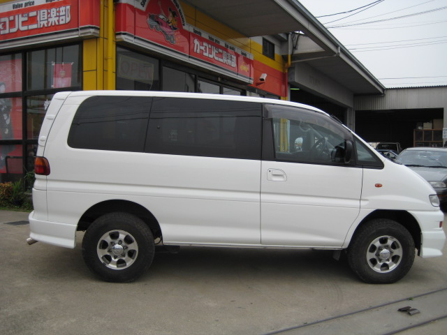 Mitsubishi delica 1999