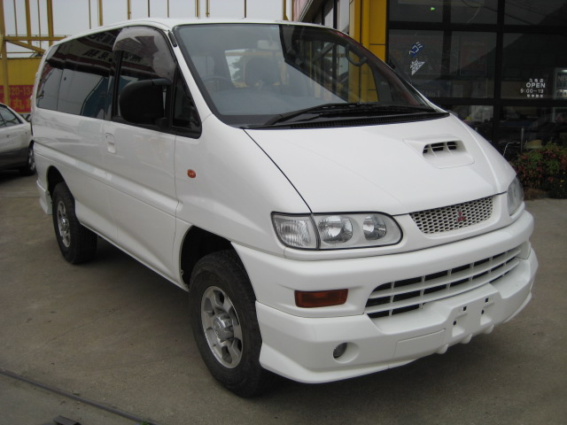 Mitsubishi delica 1999