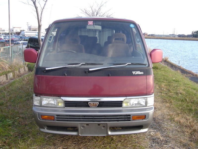 Nissan homy 1991