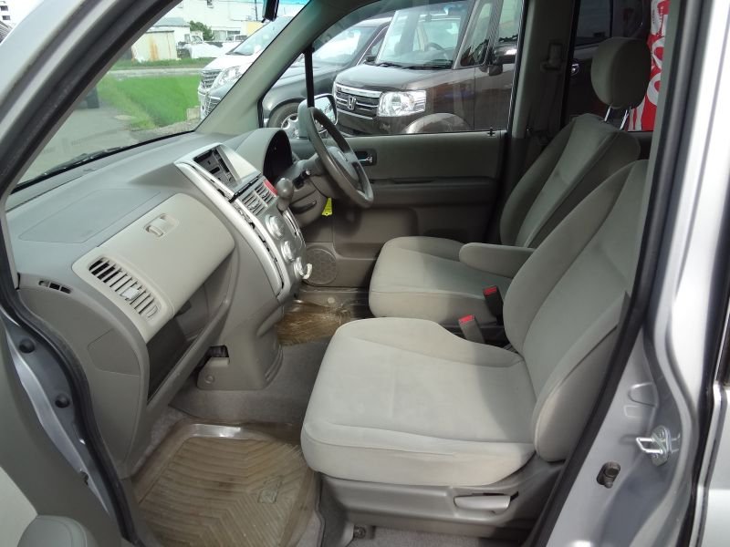 Honda mobilio 2005