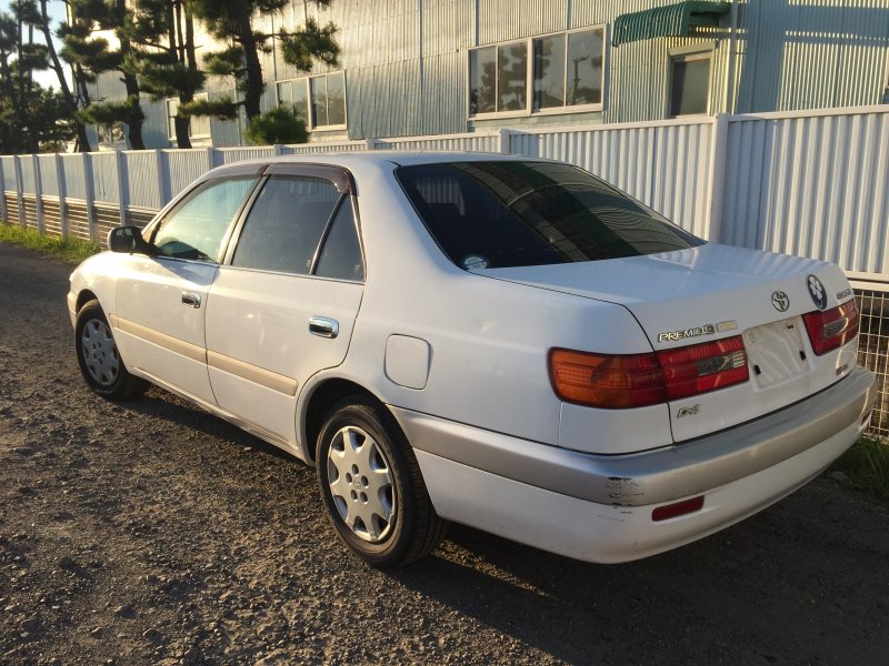 Toyota corona premio 2001