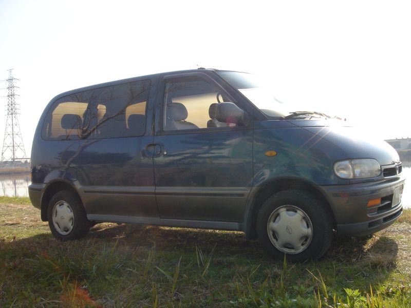 Nissan serena 1994