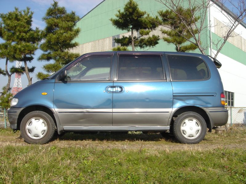 Nissan serena 1994