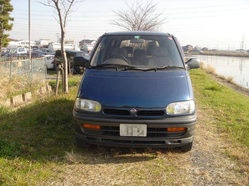 Nissan serena 1994