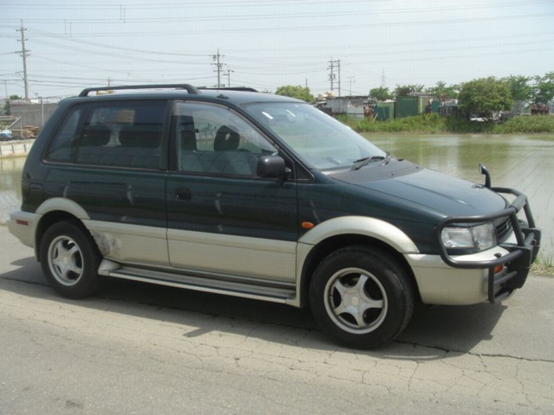 Мицубиси rvr 1994