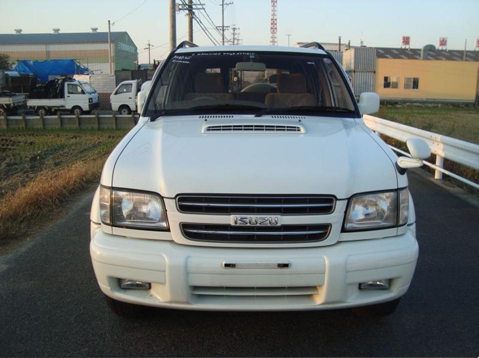 Isuzu bighorn 2001