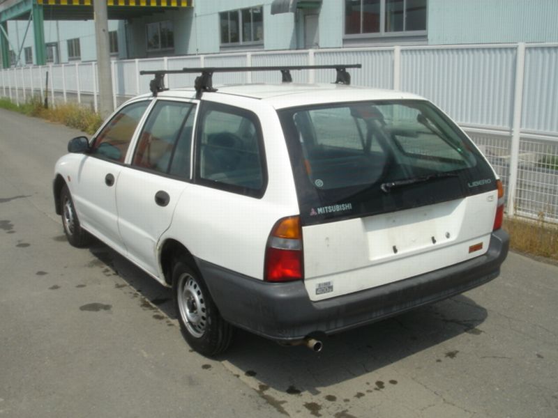 Mitsubishi libero 2001