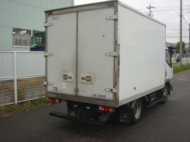 Mitsubishi Canter Freezer and refrigerator, 2000, used for sale