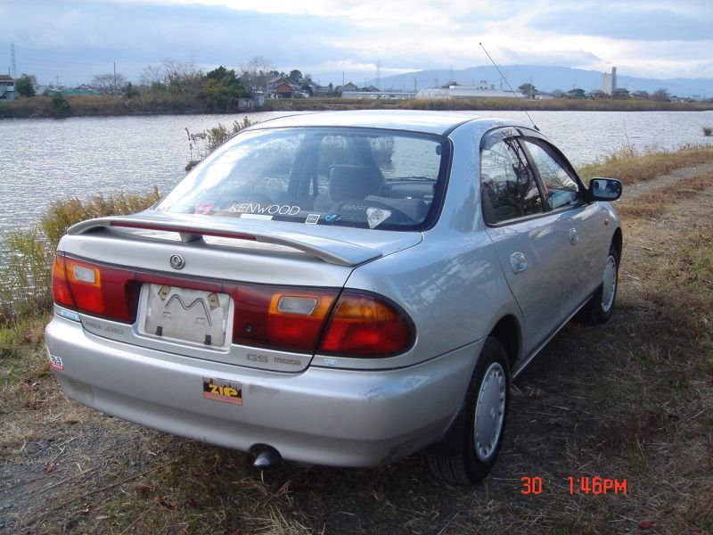 Mazda familia 1994