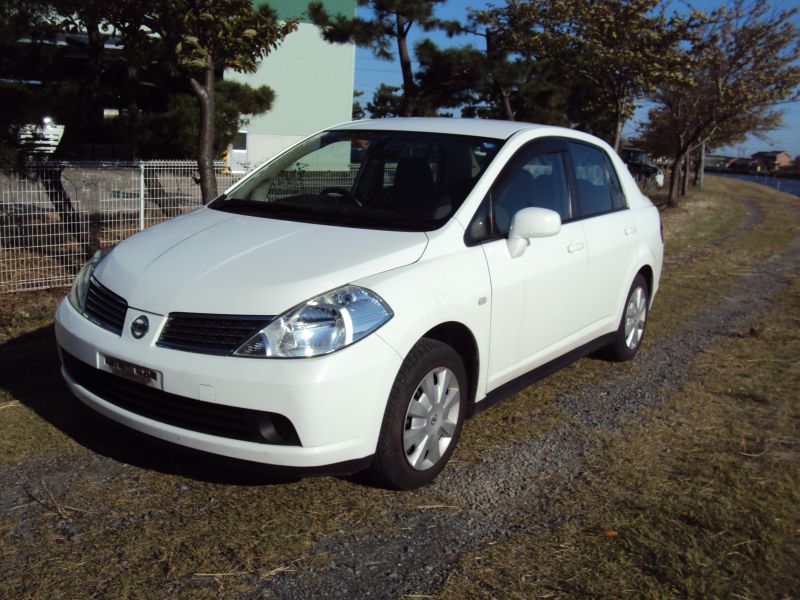 Nissan TIIDA LATIO 15B, 2006, Used For Sale