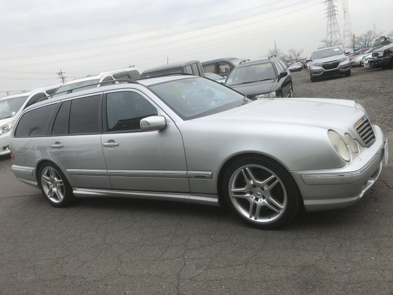 Мерседес e5 5 amg