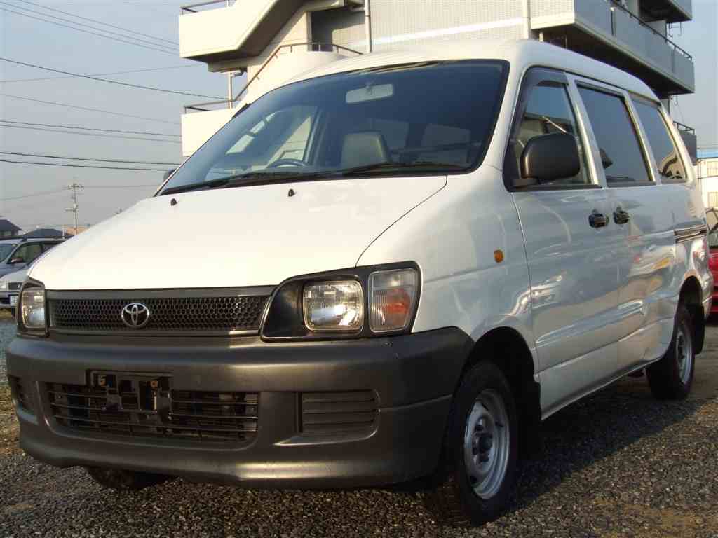 Toyota lite ace noah