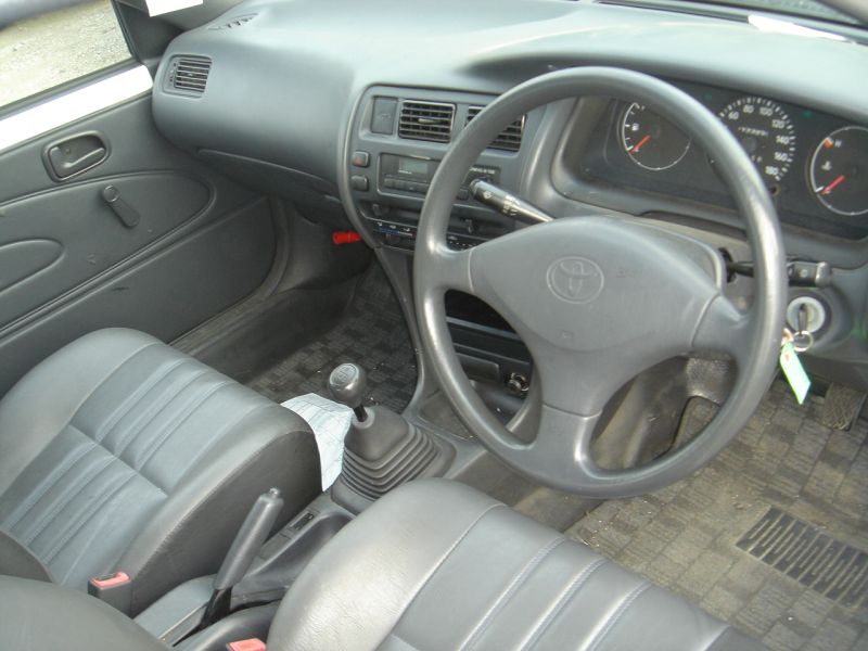 Toyota Corolla DX, 2000, used for sale