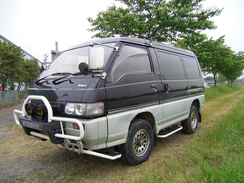 Mitsubishi DELICA STAR WAGON 2.5DT, 1993, used for sale