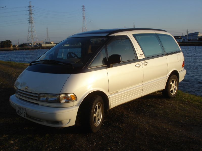 Toyota estima 1997