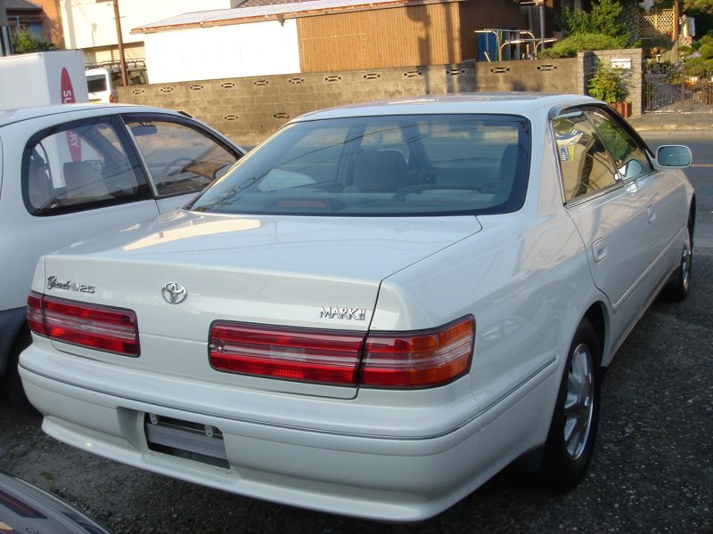 Toyota mark 2 grande