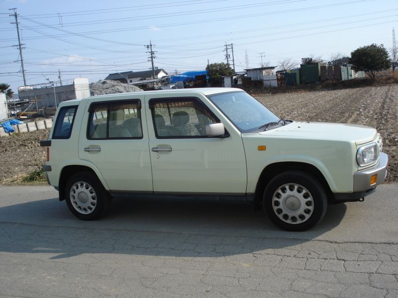 Nissan rasheen 1996