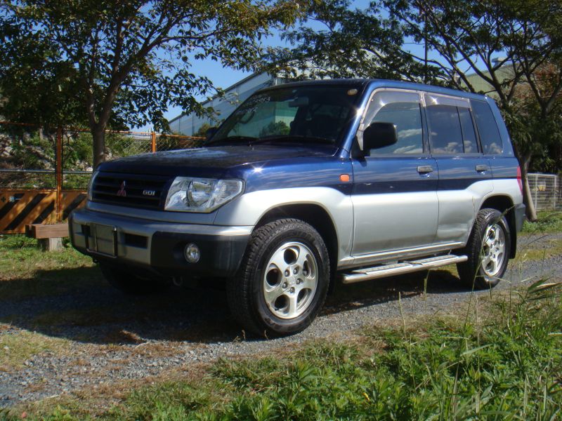 Mitsubishi pajero io 1999