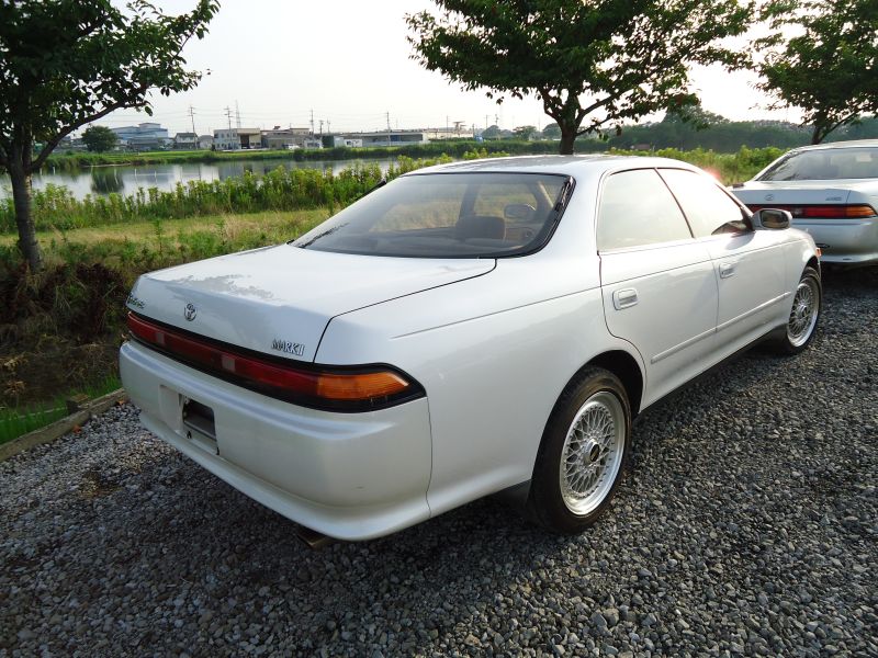 Toyota mark 2 grande