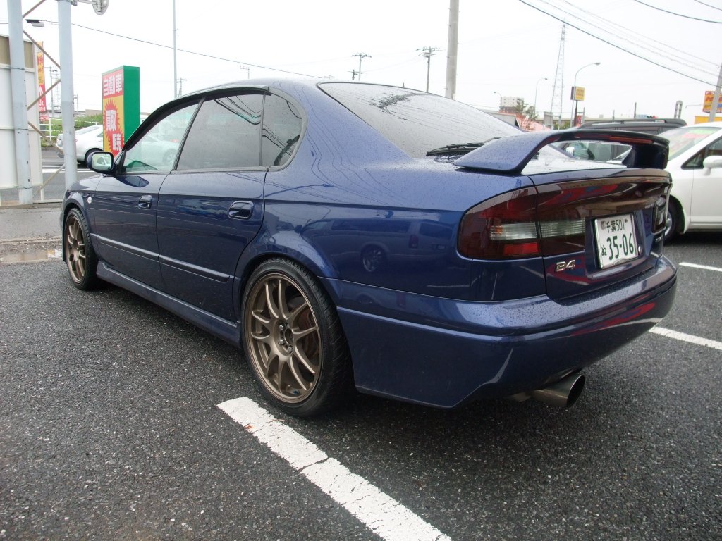 Subaru legacy b4 2000