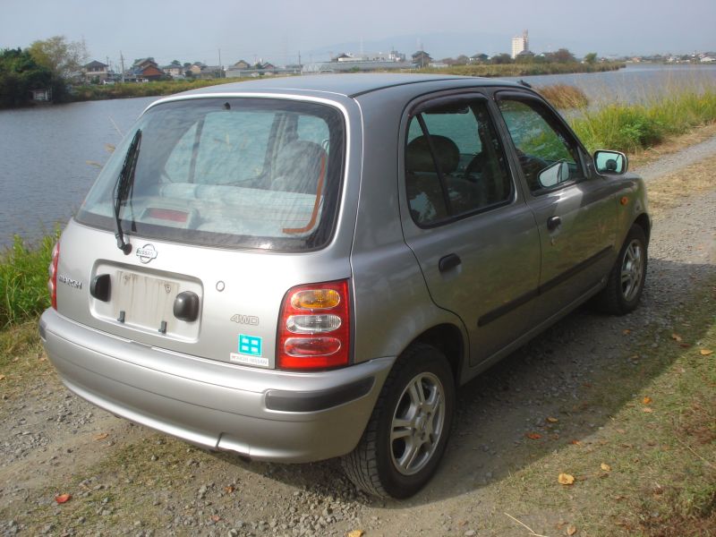 Nissan march 2000