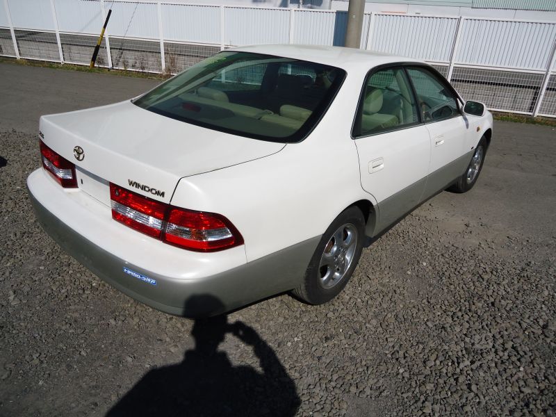 Toyota windom 2000