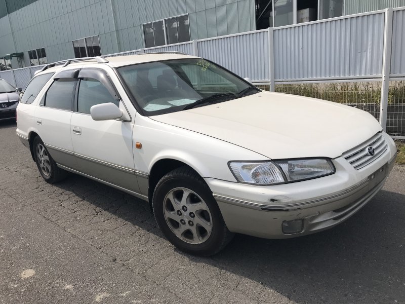 Toyota Camry Gracia 2.5 FOUR, 1997, used for sale