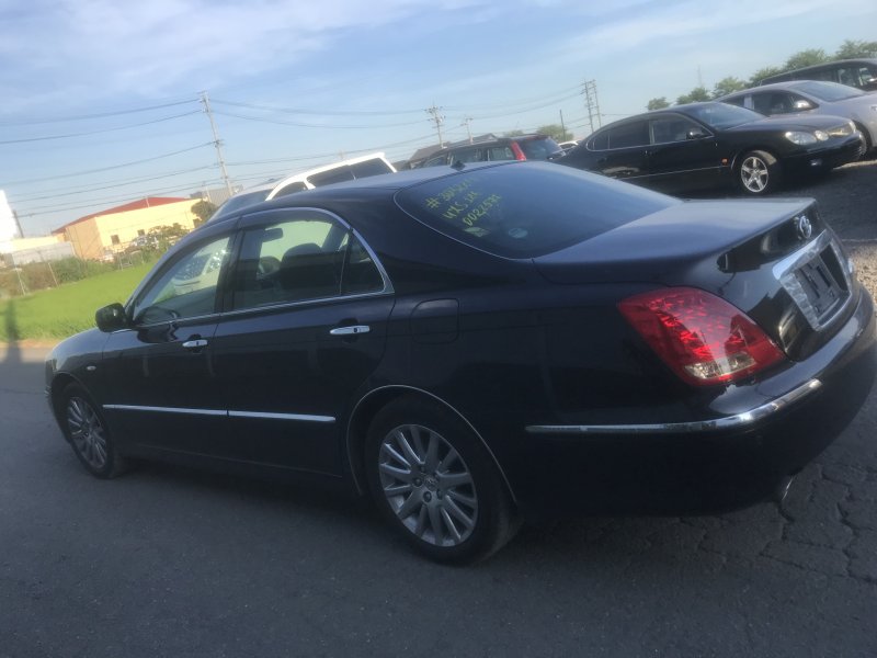 Toyota crown majesta 2008