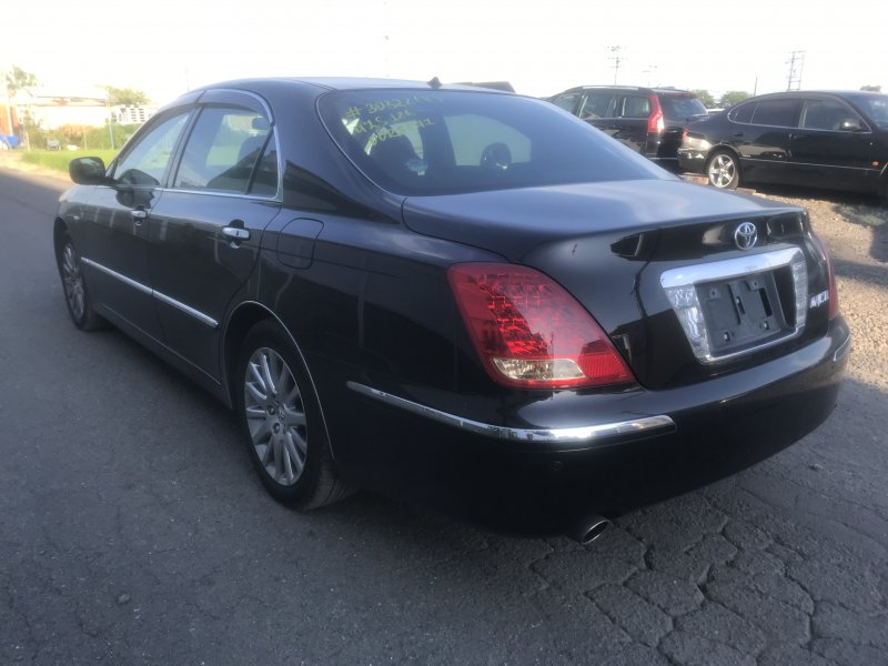 Toyota crown majesta 2008