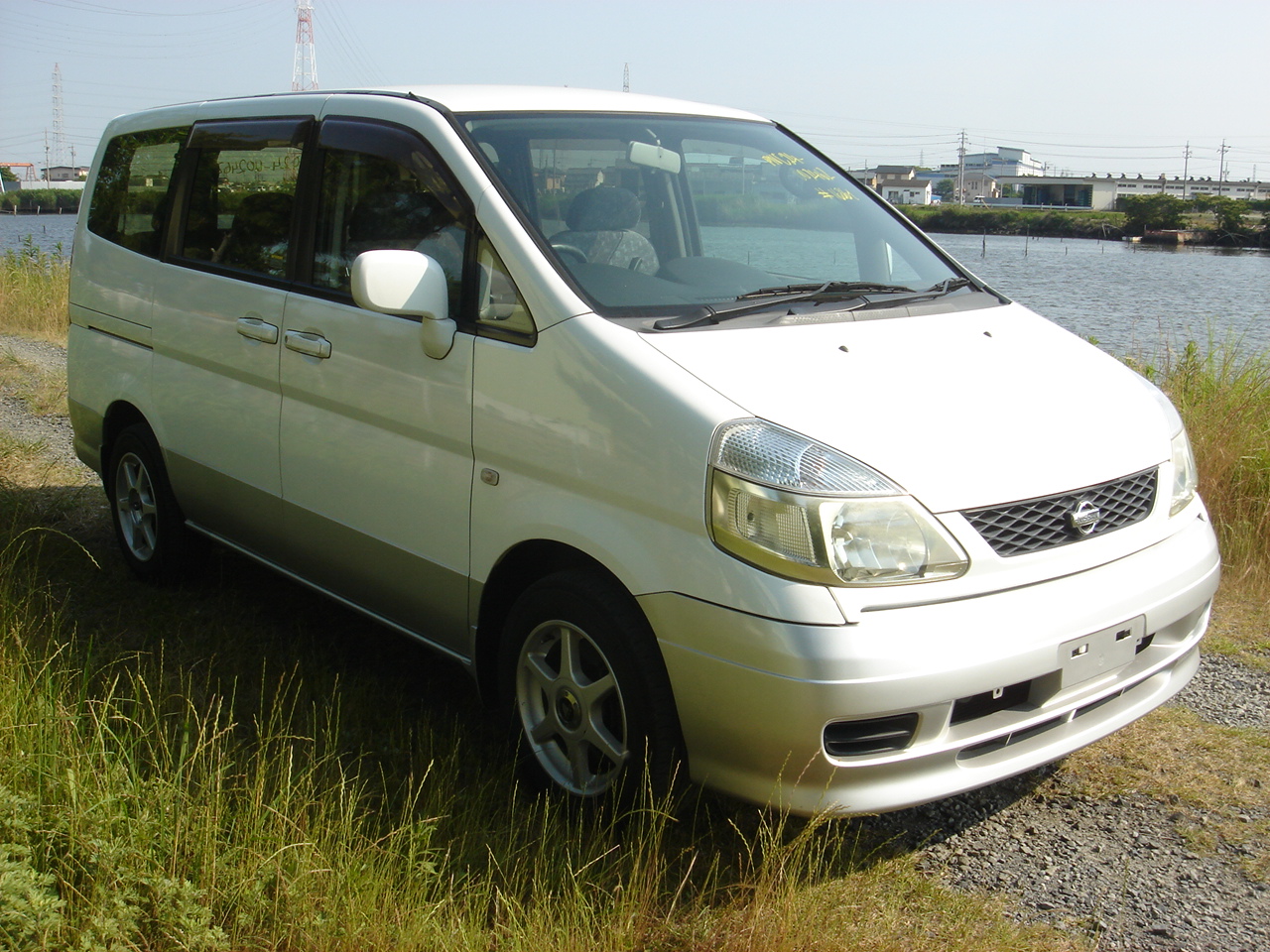 Nissan serena 4wd