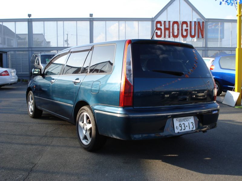 Mitsubishi cedia wagon