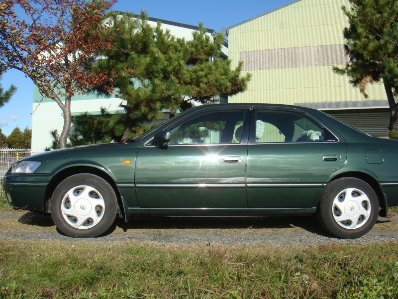 Toyota camry gracia 1998