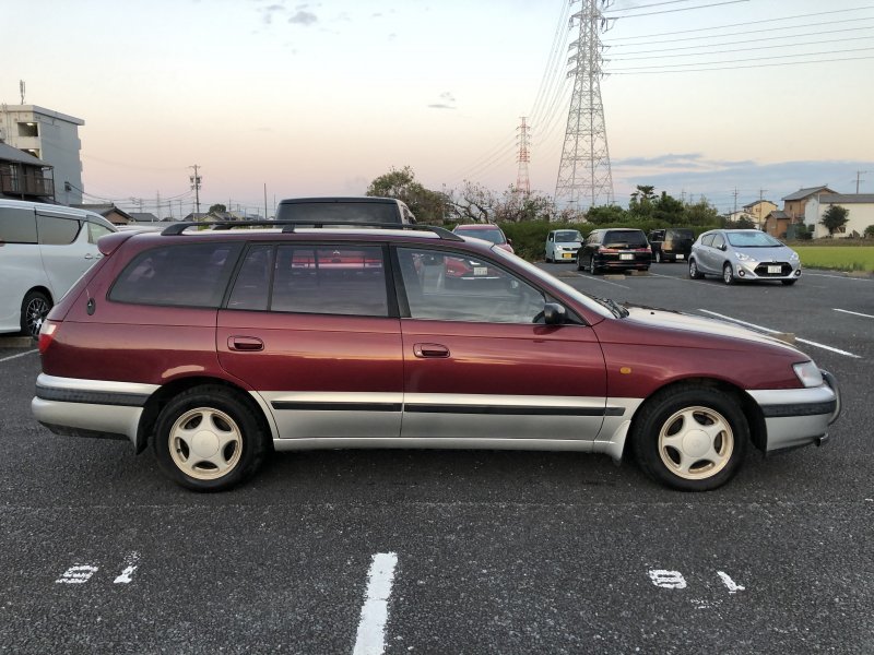 Toyota caldina 2