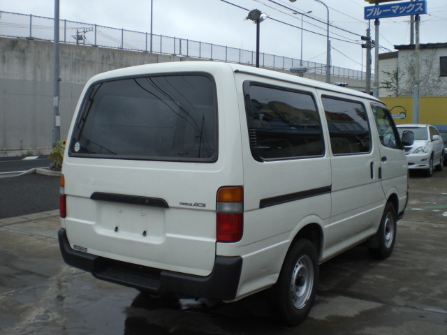 Toyota regius ace van