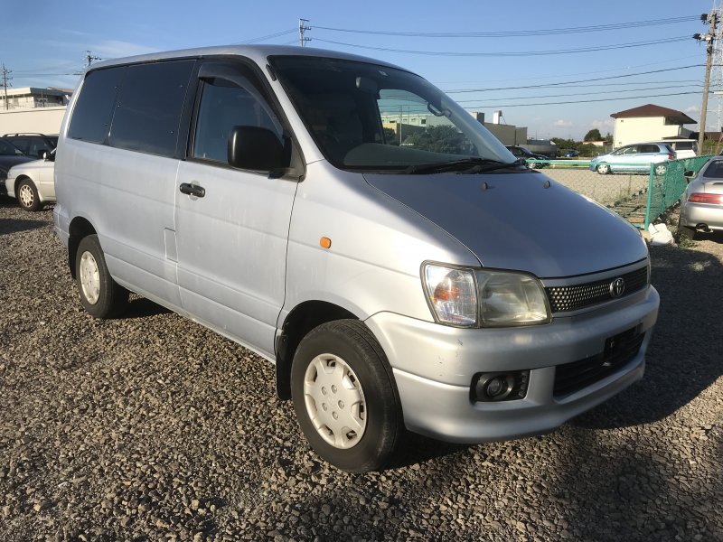 Toyota lite ace noah