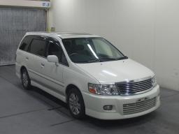 Nissan bassara 2001