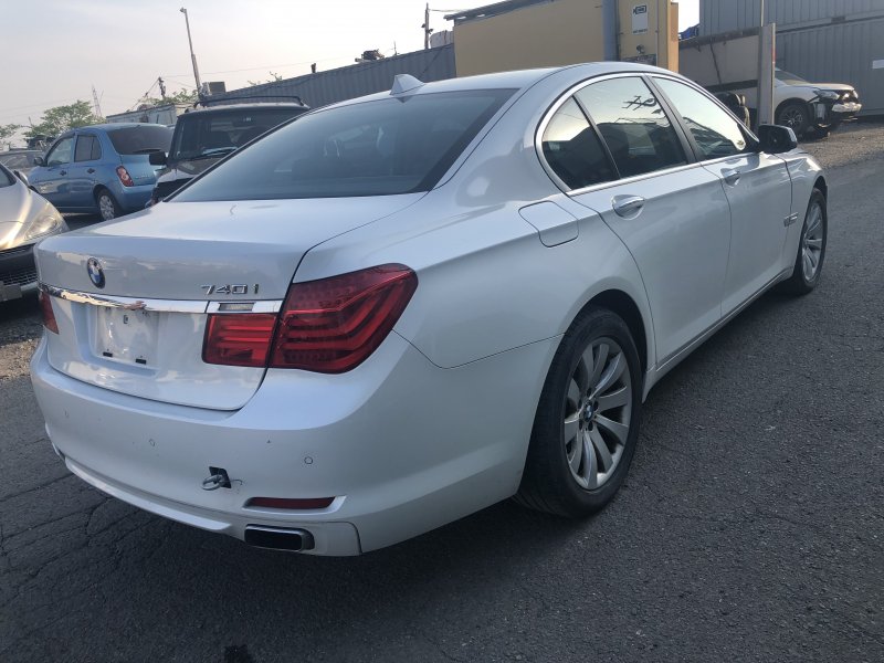 Bmw 740 2009