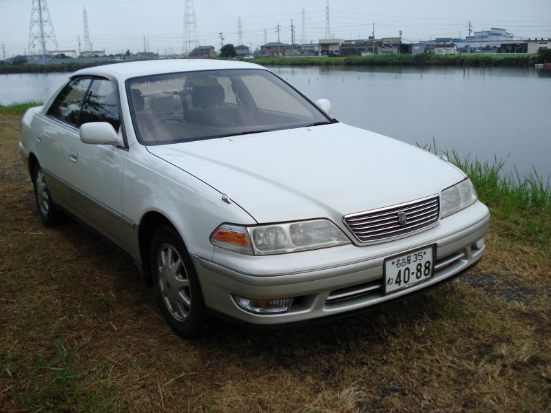 Toyota mark 2 grande