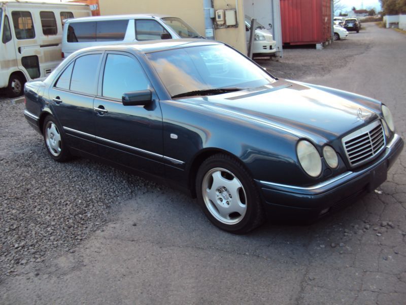 Мерседес e240 1998