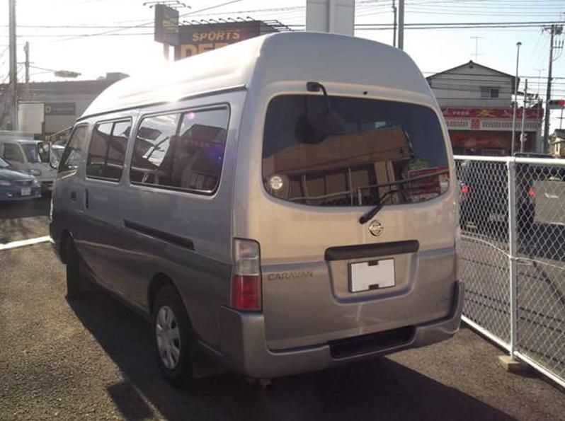 Nissan caravan 2002