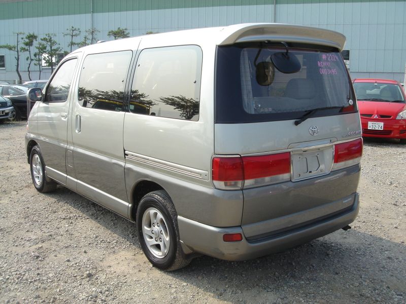 Toyota hiace regius 1997