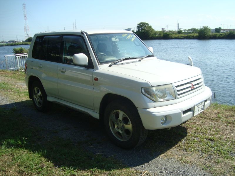 Mitsubishi Pajero IO , 2000, used for sale