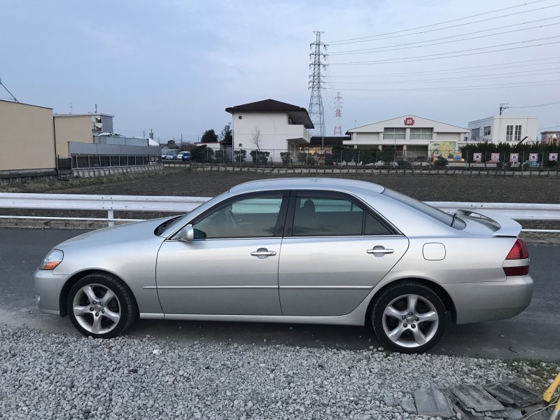 Toyota mark 2 grande