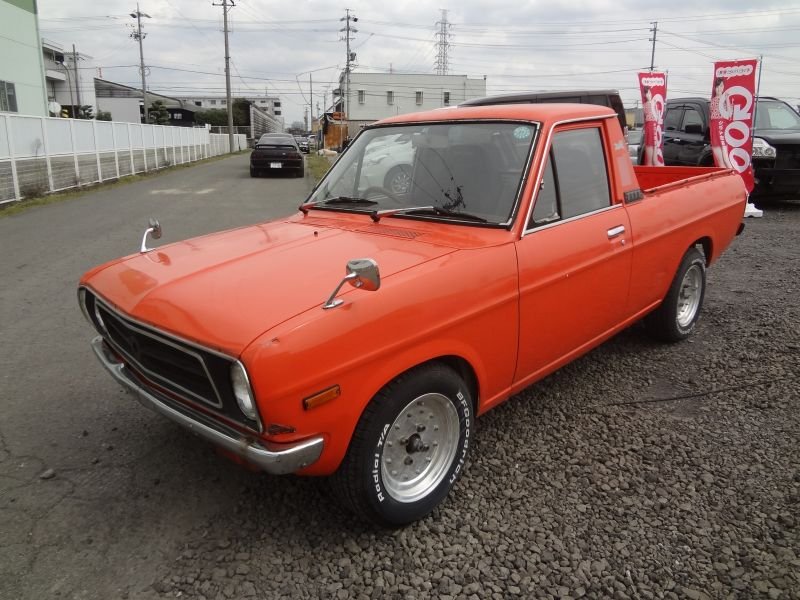 Nissan sunny pickup