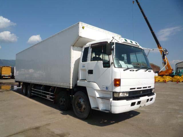 Isuzu giga фото