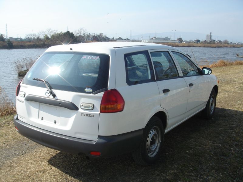 Mazda familia dx