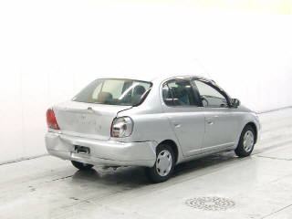 Toyota platz 1999