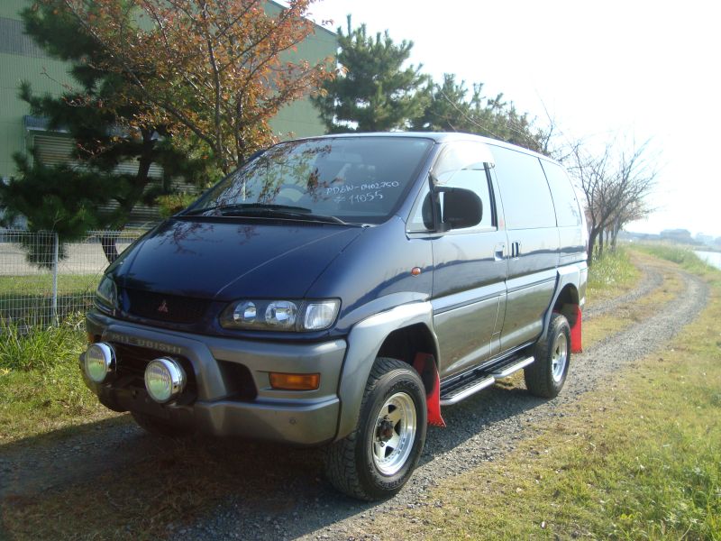 Mitsubishi DELICA SPACE GEAR 4WD EXCEED LIFT, 1999, used ...